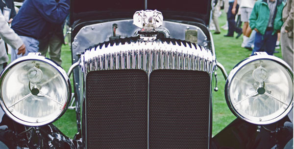 (00) (99-38-17) 1932 Daimler Double Six Martin Walter Sport Saloon.jpg